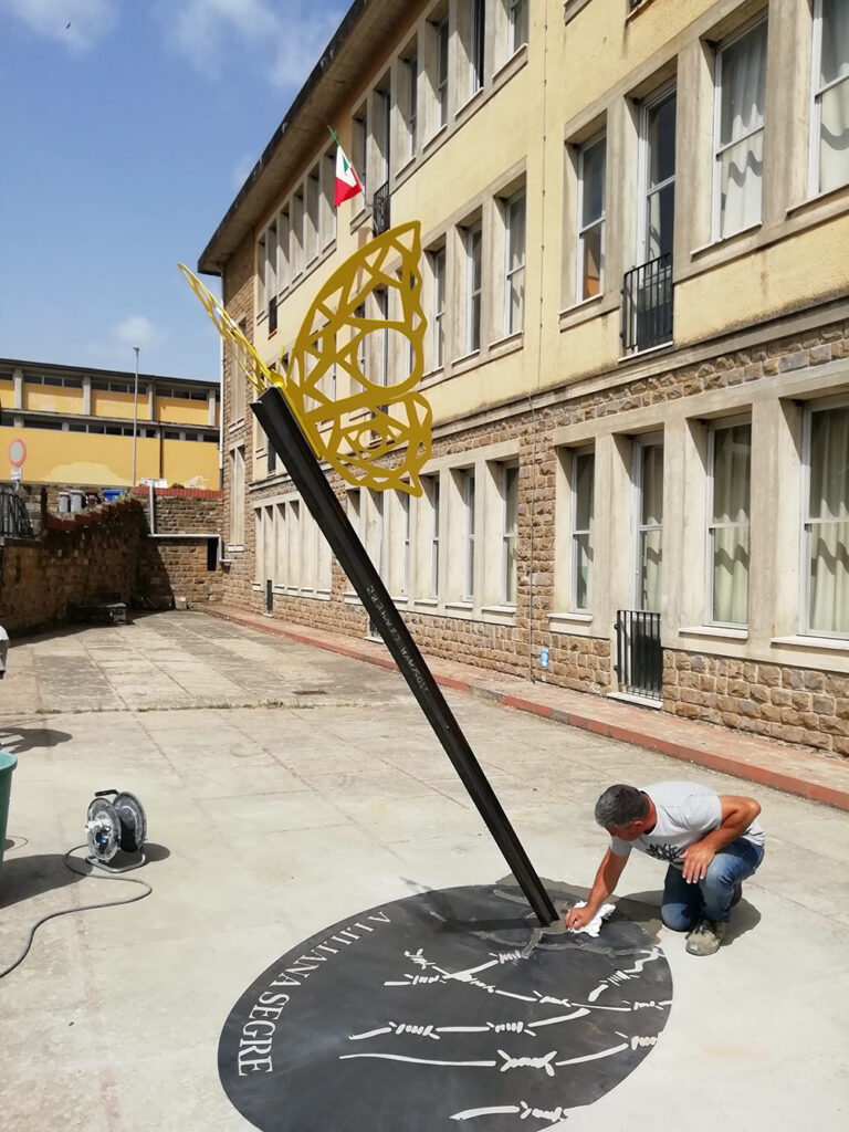 Farfalla gialla bambina di Terezin - 1